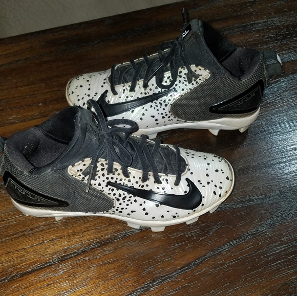 nike mike trout cleats youth